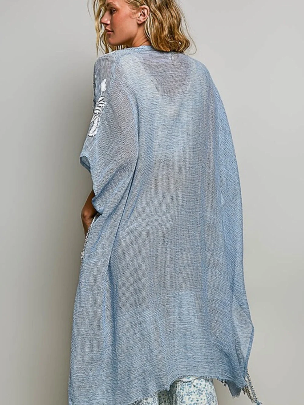 POL NWT KIMONO Cardigan Blue
Crocheted Embroider Small-Medium Medium- Large - Picture 2 of 2